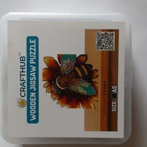 Bee - Wooden Jigsaw Puzzle A5/Small